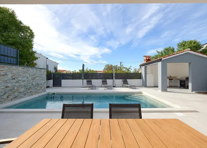 Villa Meri With Private Pool And Sea View