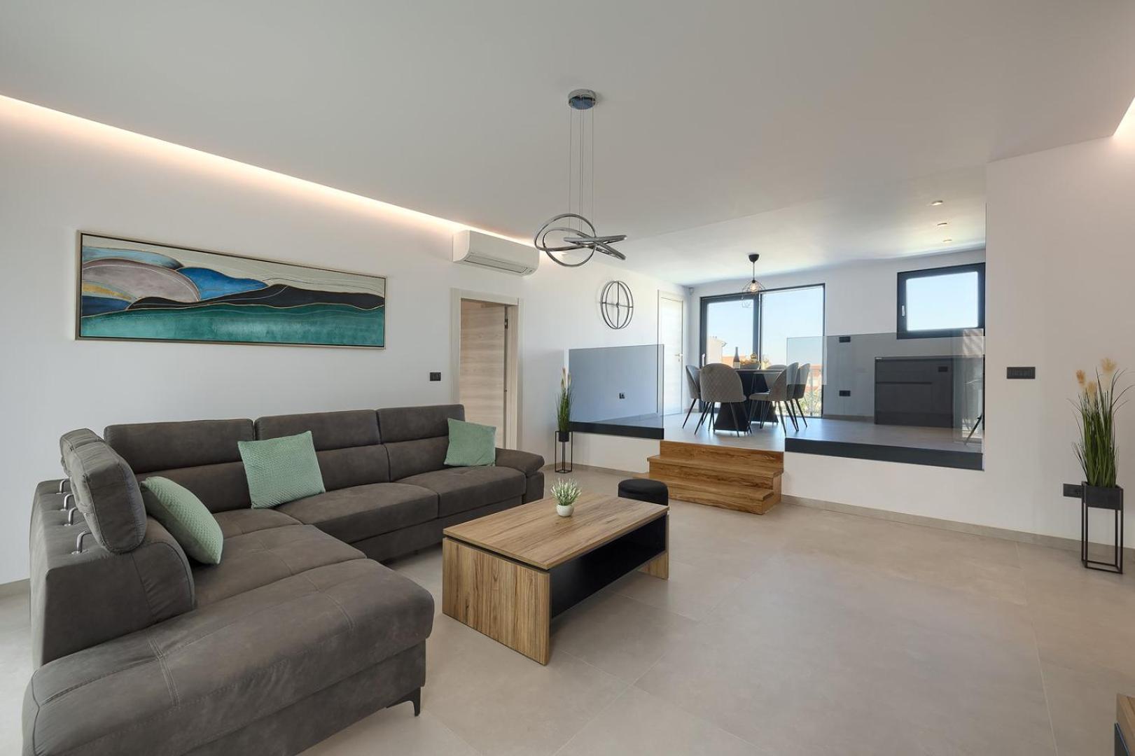 Vila Meri With Private Pool And Sea View Pula